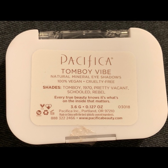 Pacifica Eyeshadow palette - Picture 4 of 4
